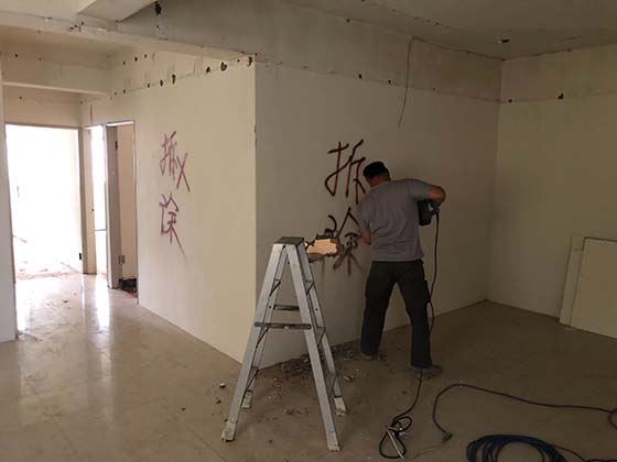 ���j��j���