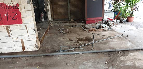 �y�۩������C�