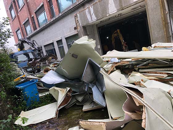 �s�˼t�Щ�M�B