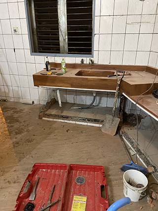 �y���V�s�