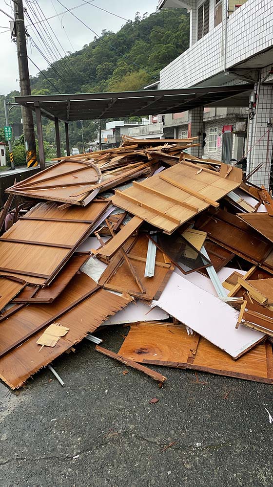 �y���G�˶m���C�