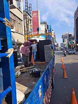 台南市南區吊車