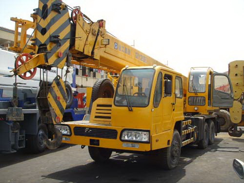 歸仁區吊車出租