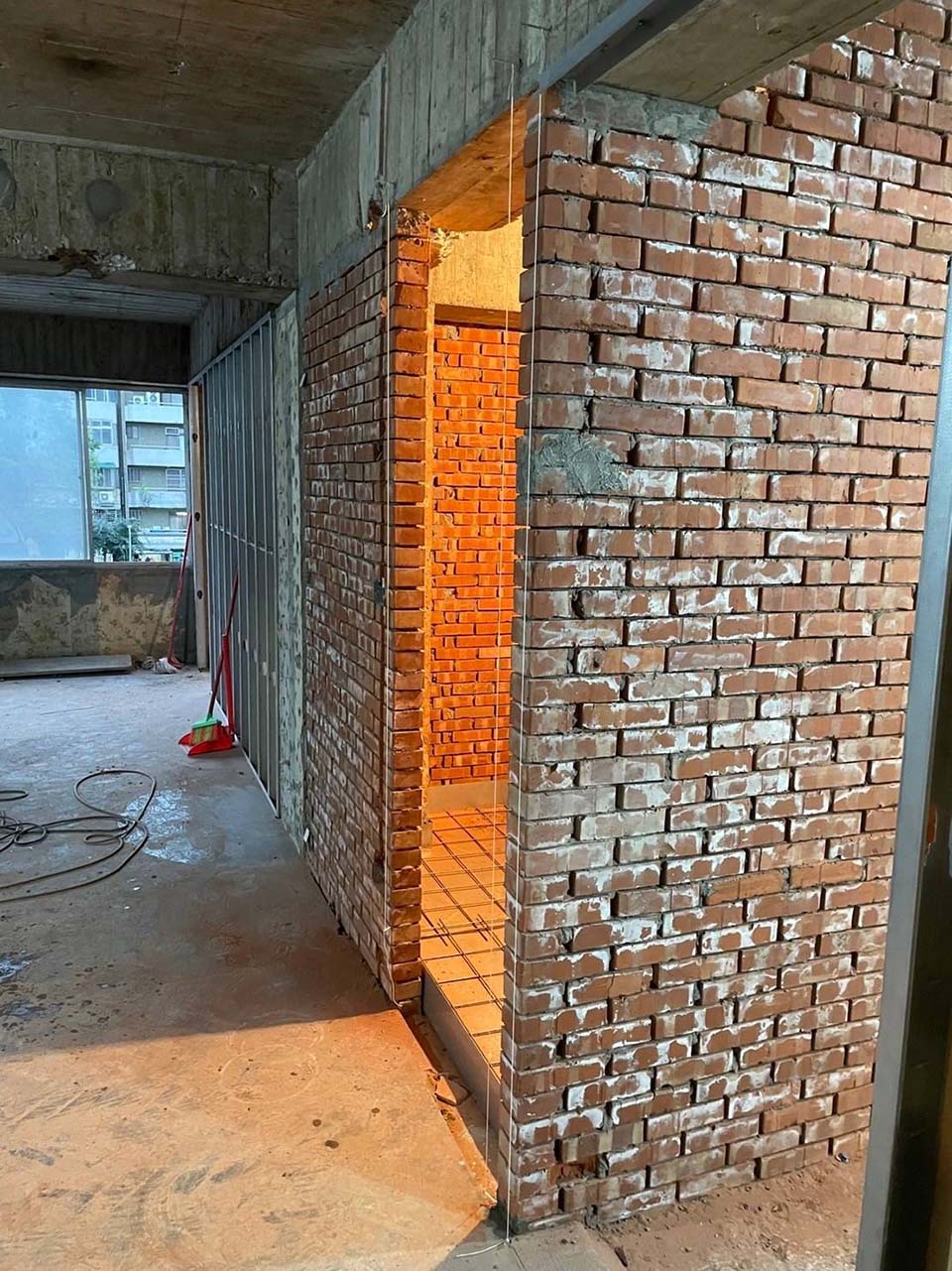 �����j��j��