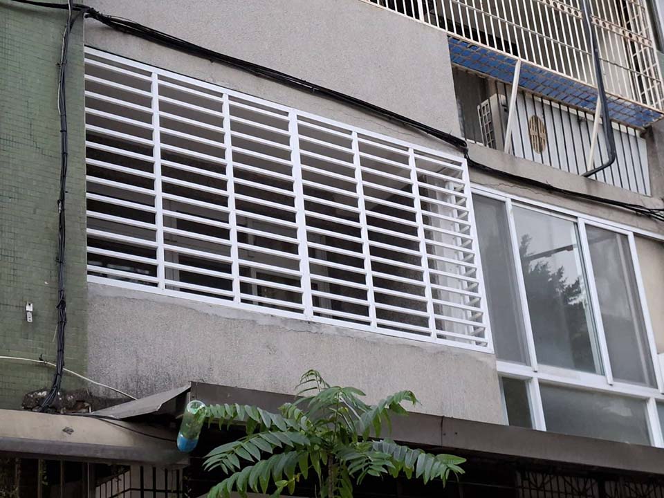 �����T��