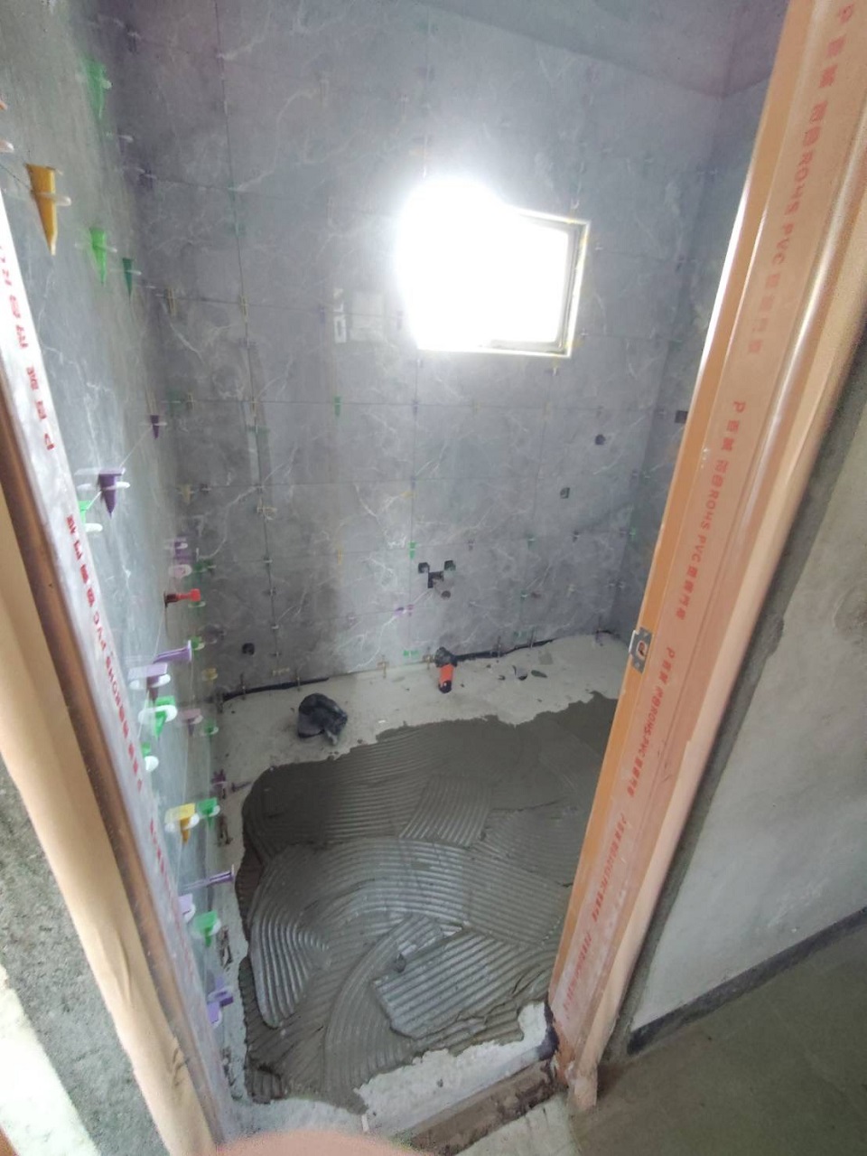 鼓山區貼壁磚鋪地磚