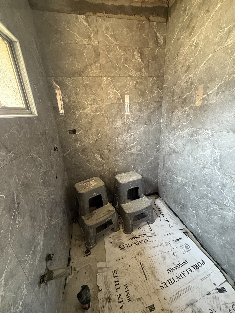 鼓山區貼壁磚鋪地磚