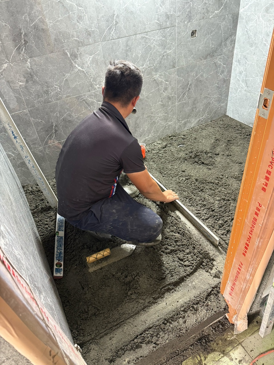 鼓山區貼壁磚鋪地磚