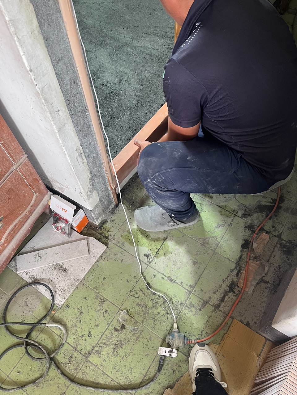 鼓山區貼壁磚鋪地磚