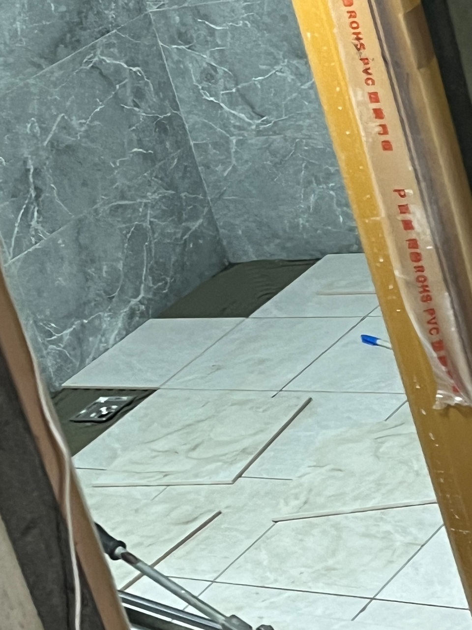 鼓山區貼壁磚鋪地磚