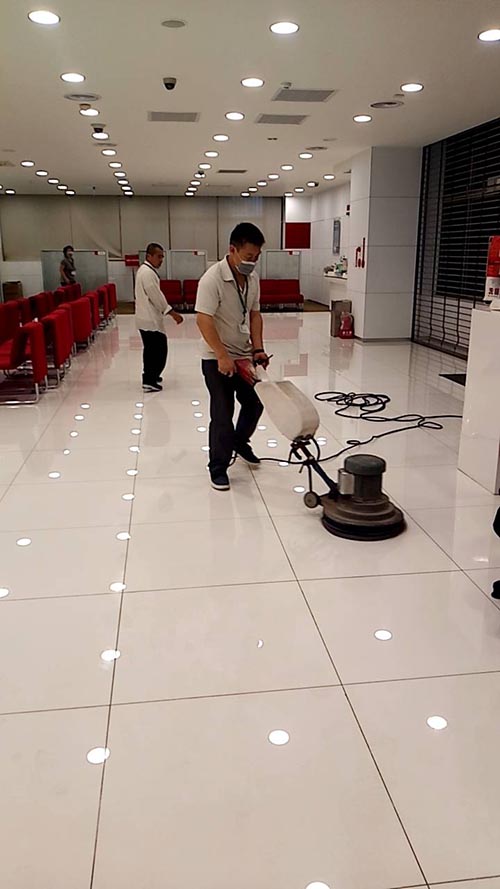 �x���Z���ۧ��M�~�O�i