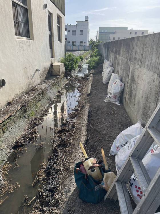 ���Ʒ˴�ί�