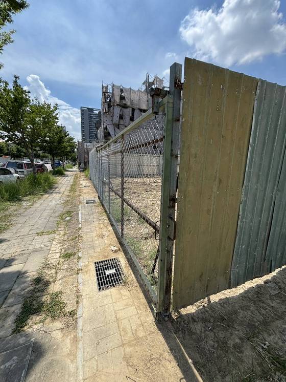 �j�w�ϳ��X�[�]