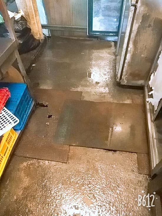 �x���j�������M��