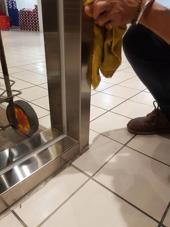 ����m�����M��