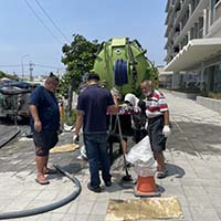 �x���M����