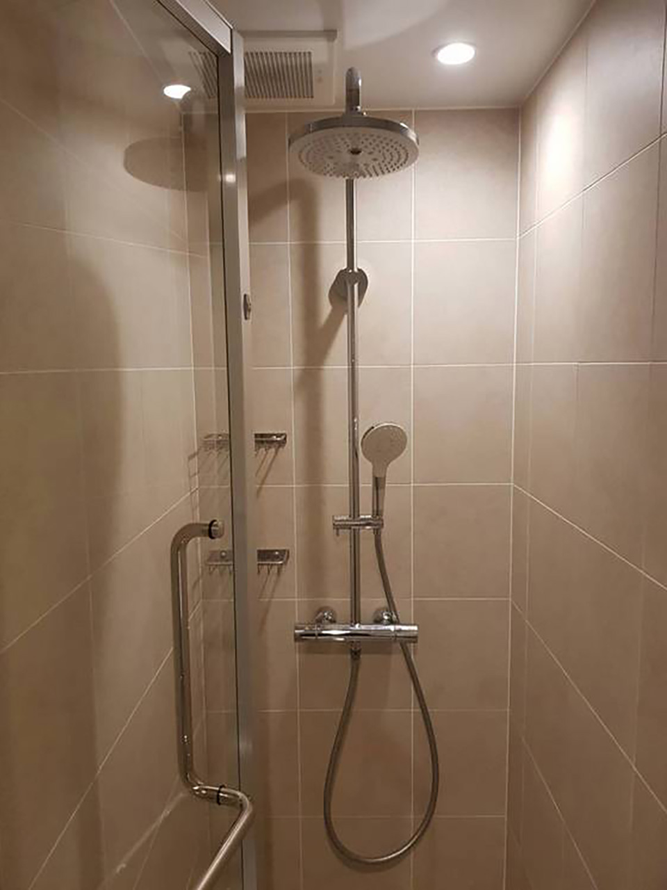 �s���ïD���-�ïD�Z��½��