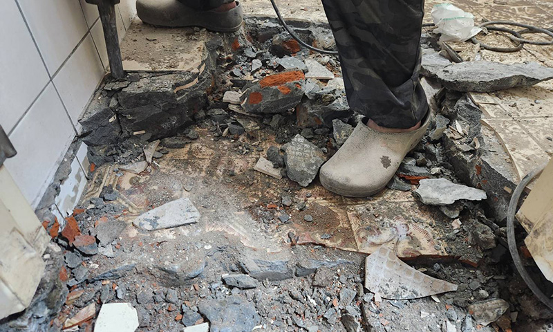 ���˩�M�B