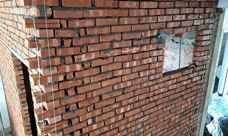 ���M�j��j��