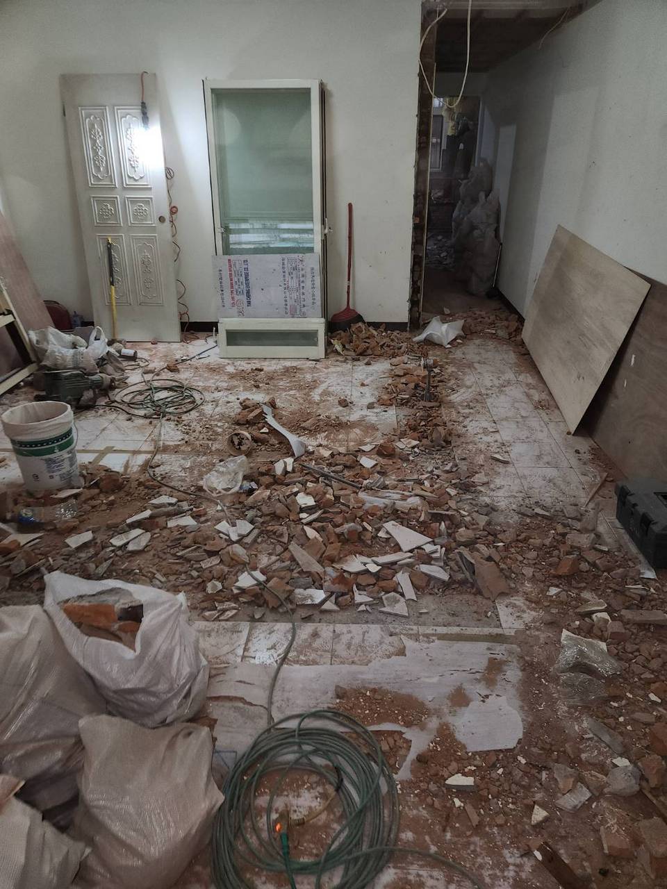 �_�����C