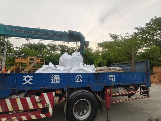 安平區鎮海國小 運輸吊掛工程