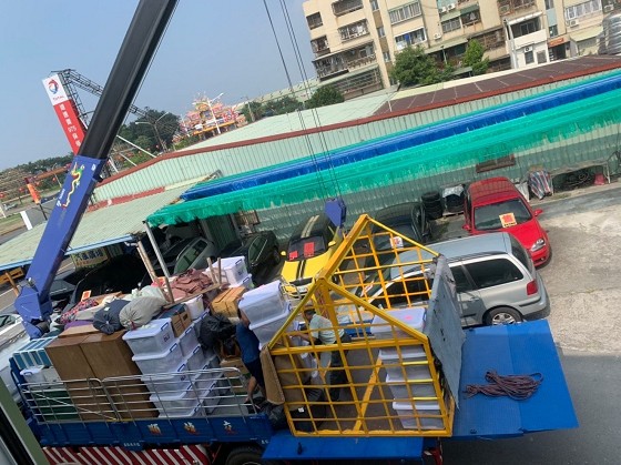 台南吊卡車
