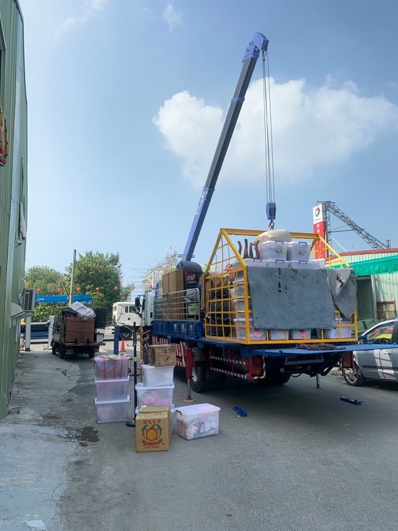 台南吊卡車