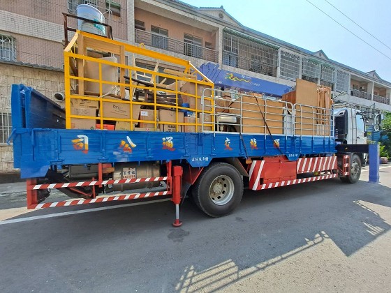 台南吊卡車