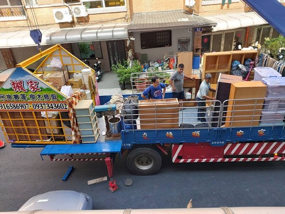 台南吊卡車
