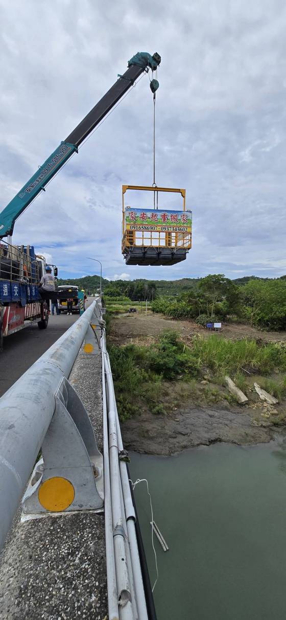 台南市南化區大型吊籠橋底偵測水流工程