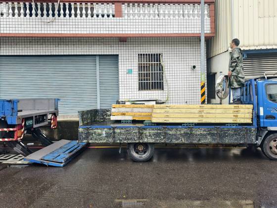 台南市大內區吊掛冷凍庫板