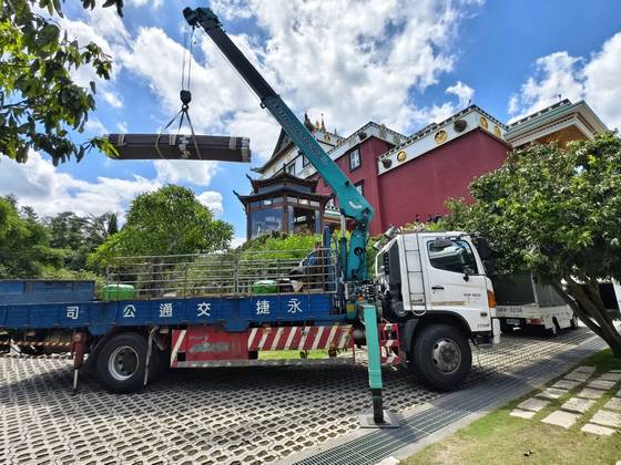 台南左鎮吊掛神桌物品