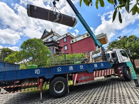 台南左鎮吊掛神桌物品