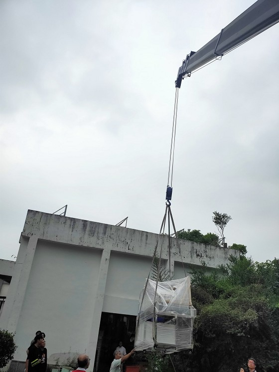 台南市安平區吊車